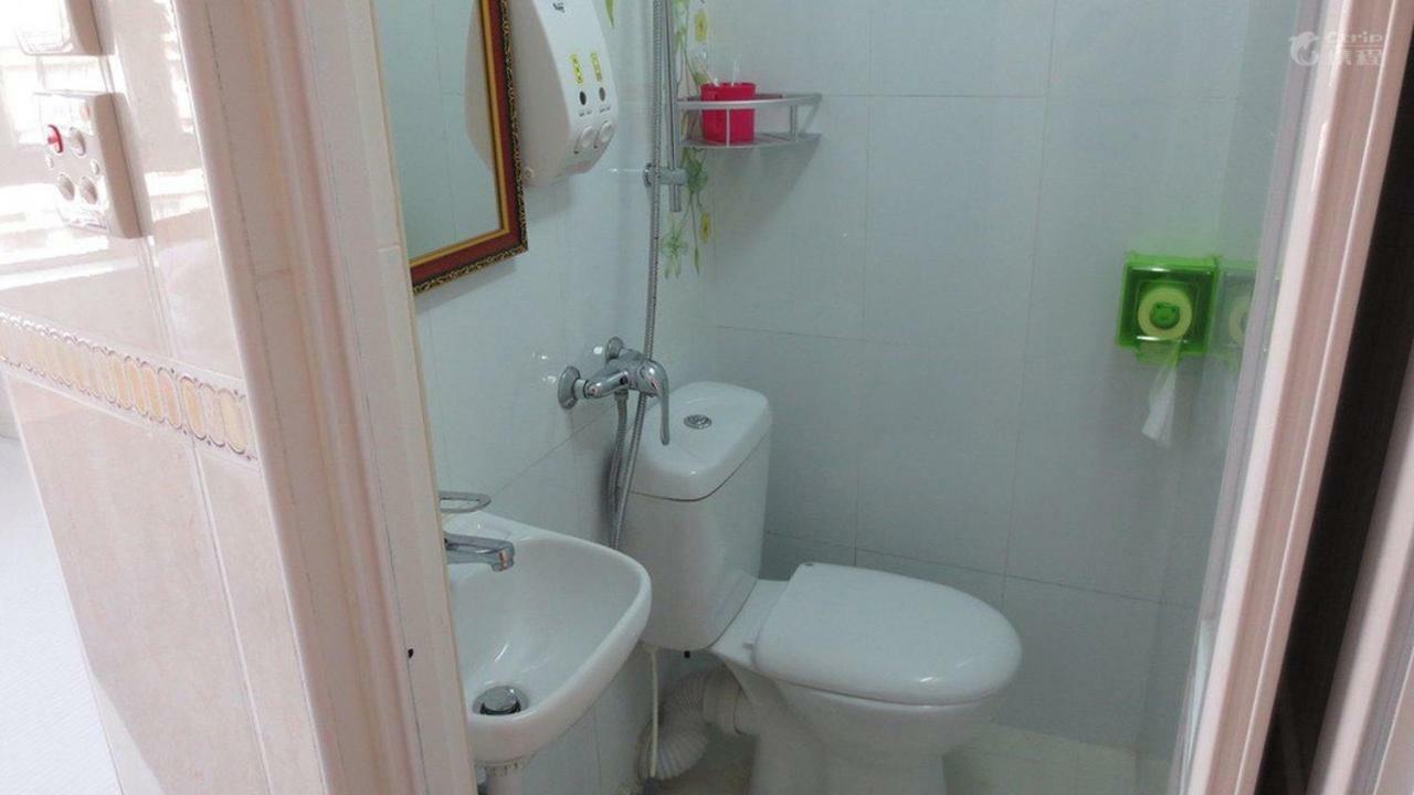 Hong Kong Jiu Long Hostel Zewnętrze zdjęcie